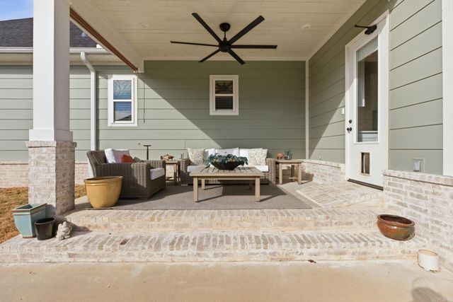 9 W Citron, Bryant, AR 72022