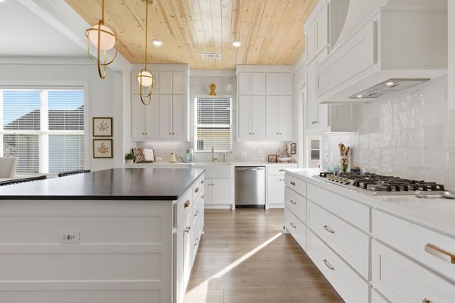 9 W Citron, Bryant, AR 72022