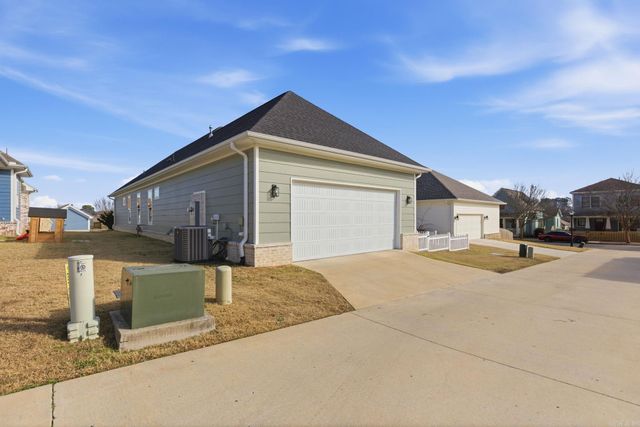 9 W Citron, Bryant, AR 72022