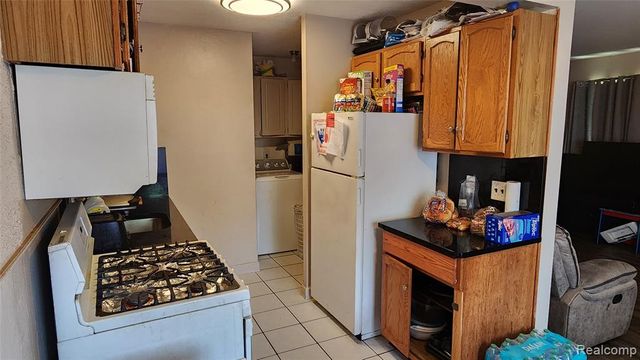 15684 Dupage Boulevard, Taylor, MI 48180