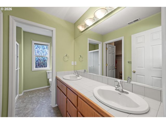 3187 Ne Glencoe Oaks Pl, Hillsboro, OR 97124