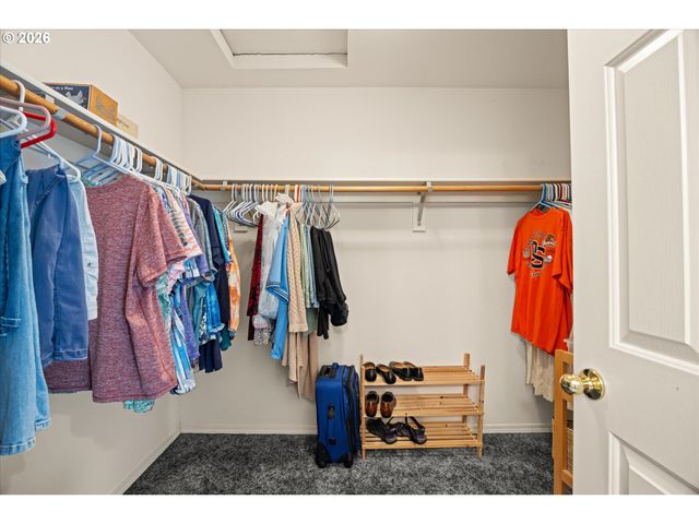 3187 Ne Glencoe Oaks Pl, Hillsboro, OR 97124