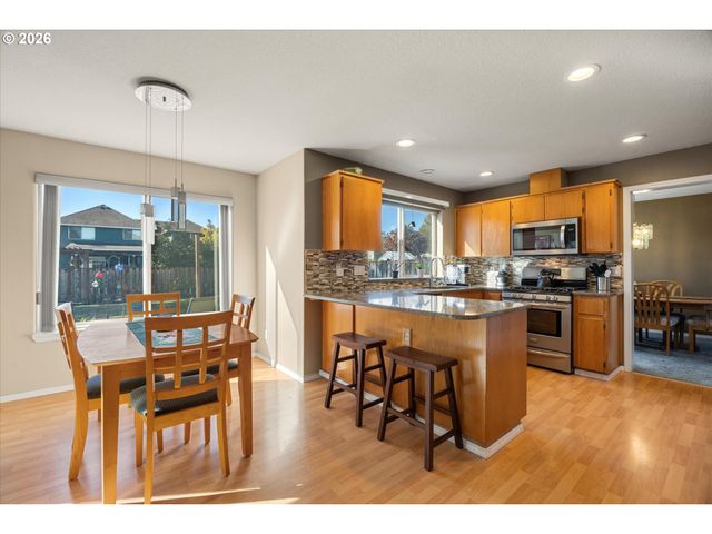 3187 Ne Glencoe Oaks Pl, Hillsboro, OR 97124