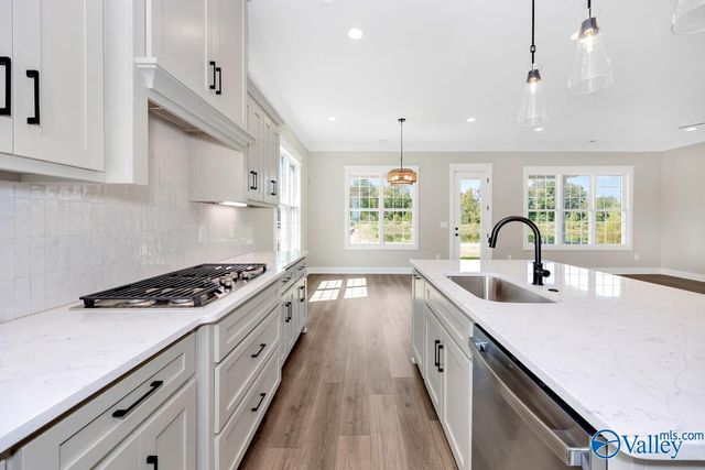 7807 Bingley Glen Court, Owens Cross Roads, AL 35763