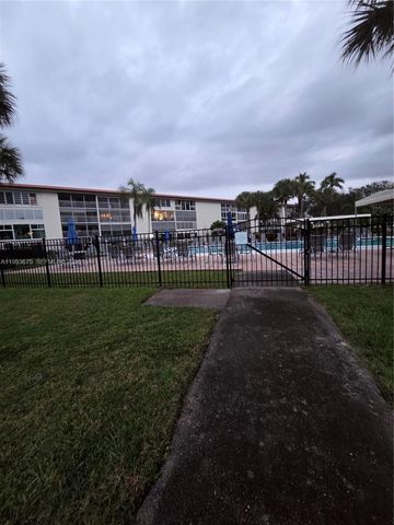 2805 Victoria Way H2, Coconut Creek, FL 33066
