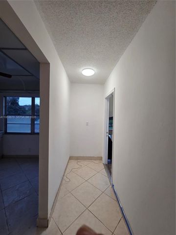 2805 Victoria Way H2, Coconut Creek, FL 33066