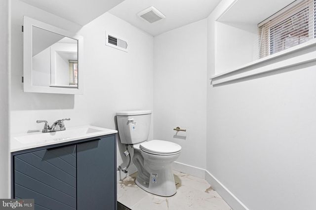 806 S 56TH ST, Philadelphia, PA 19143