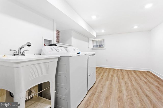 806 S 56TH ST, Philadelphia, PA 19143