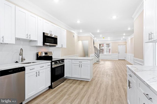 806 S 56TH ST, Philadelphia, PA 19143