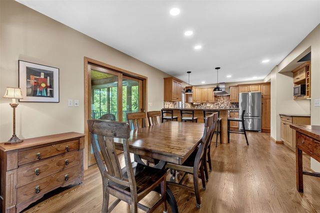 741 Arlington Dr, Iowa City, IA 52245