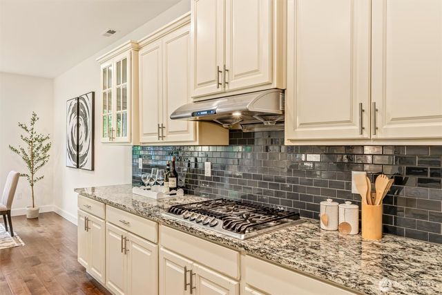 17903 33rd Avenue SE, Bothell, WA 98012