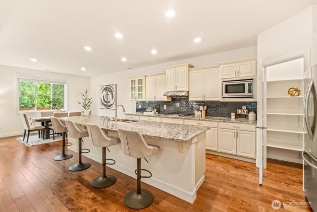 17903 33rd Avenue SE, Bothell, WA 98012
