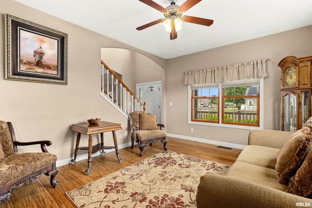 1618 SYCAMORE, Washington, IL 61571