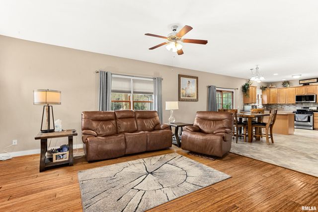 1618 SYCAMORE, Washington, IL 61571