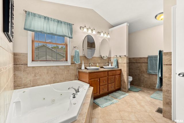 1618 SYCAMORE, Washington, IL 61571