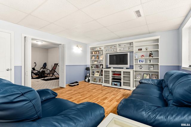 1618 SYCAMORE, Washington, IL 61571