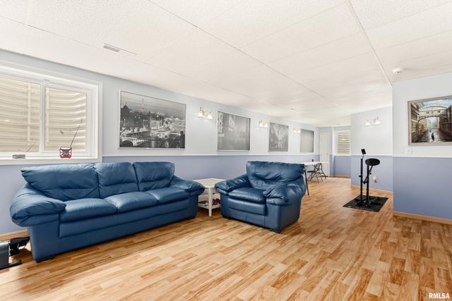 1618 SYCAMORE, Washington, IL 61571