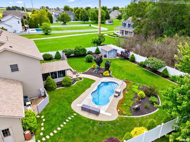 1618 SYCAMORE, Washington, IL 61571