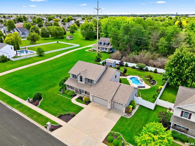 1618 SYCAMORE, Washington, IL 61571