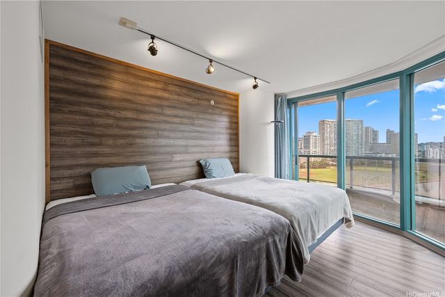 1888 Kalakaua Avenue 1701, Honolulu, HI 96815