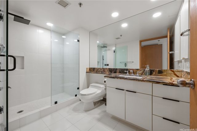 1888 Kalakaua Avenue 1701, Honolulu, HI 96815