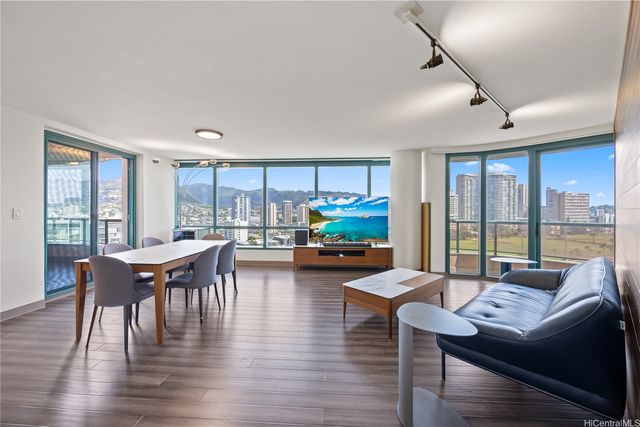 1888 Kalakaua Avenue 1701, Honolulu, HI 96815