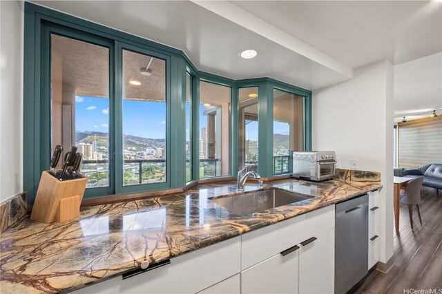 1888 Kalakaua Avenue 1701, Honolulu, HI 96815