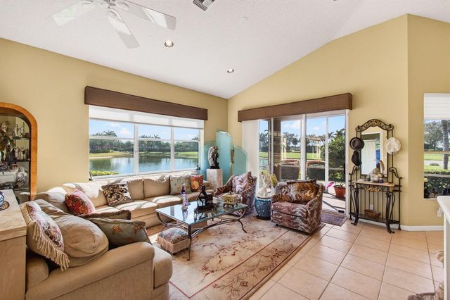 6862 Swansea Lane, Boynton Beach, FL 33472