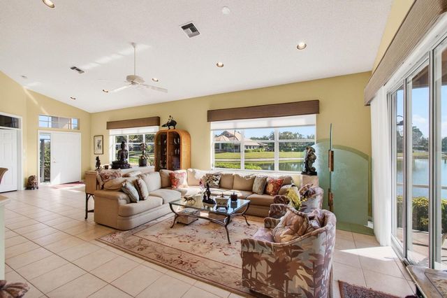 6862 Swansea Lane, Boynton Beach, FL 33472