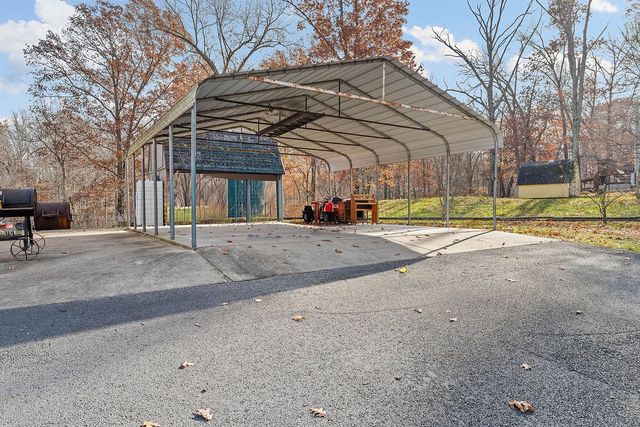 12986 Douglas Lane, Rogers, AR 72756