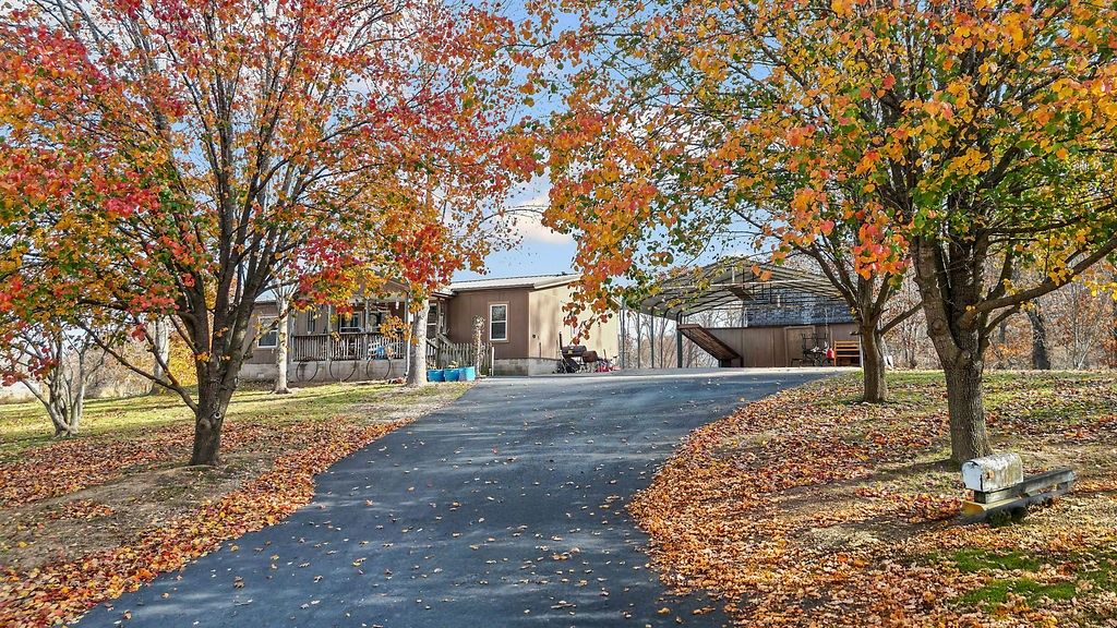 12986 Douglas Lane, Rogers, AR 72756