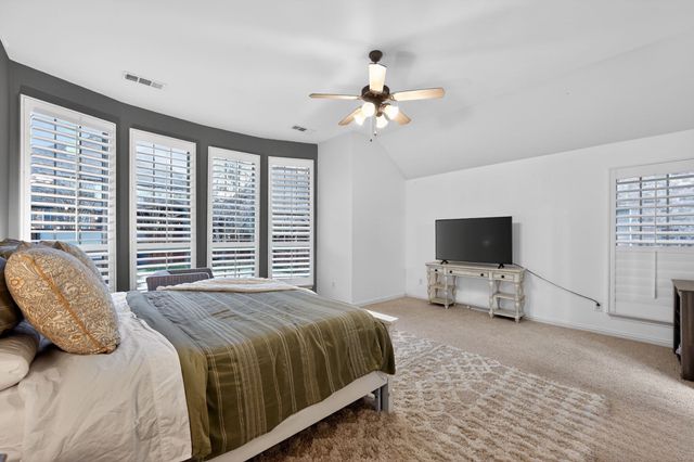 1128 Wilson Drive, Lantana, TX 76226