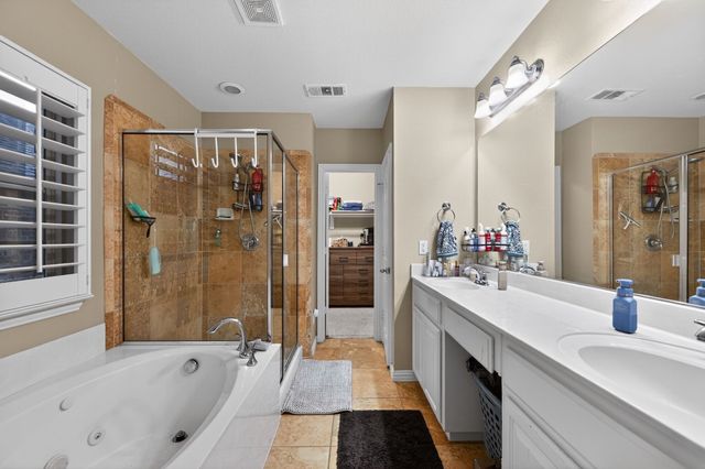 1128 Wilson Drive, Lantana, TX 76226