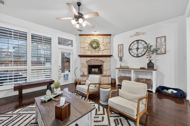 1128 Wilson Drive, Lantana, TX 76226