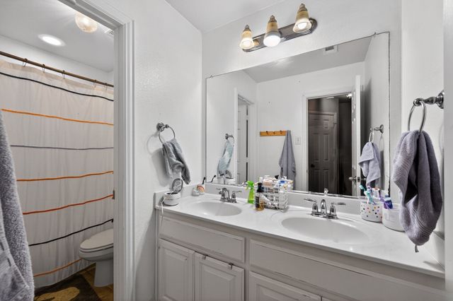 1128 Wilson Drive, Lantana, TX 76226