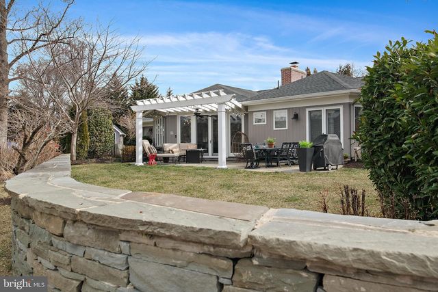 10 CARVEL RD, Annapolis, MD 21409