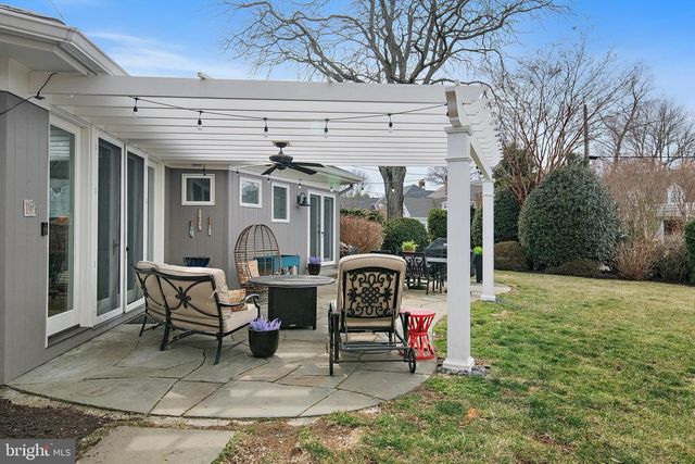 10 CARVEL RD, Annapolis, MD 21409