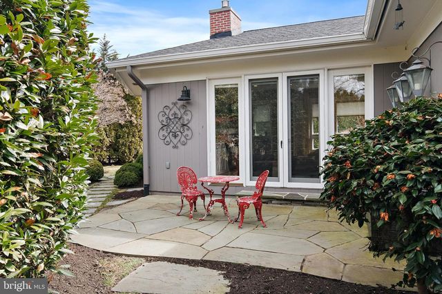 10 CARVEL RD, Annapolis, MD 21409