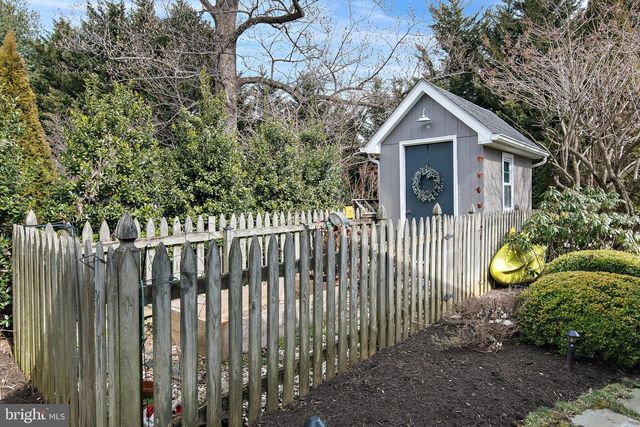 10 CARVEL RD, Annapolis, MD 21409