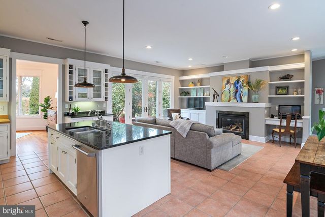 10 CARVEL RD, Annapolis, MD 21409