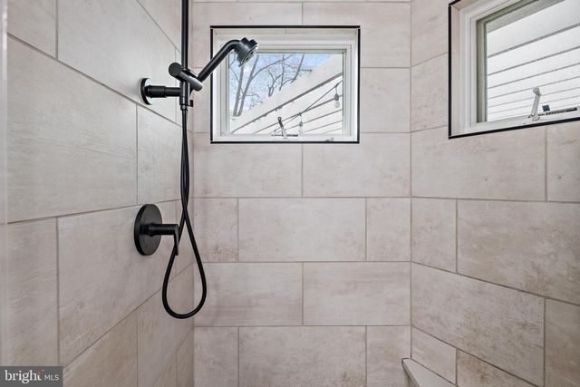 10 CARVEL RD, Annapolis, MD 21409