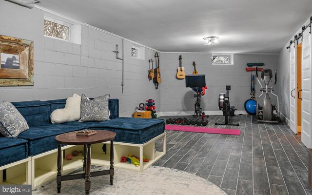 10 CARVEL RD, Annapolis, MD 21409