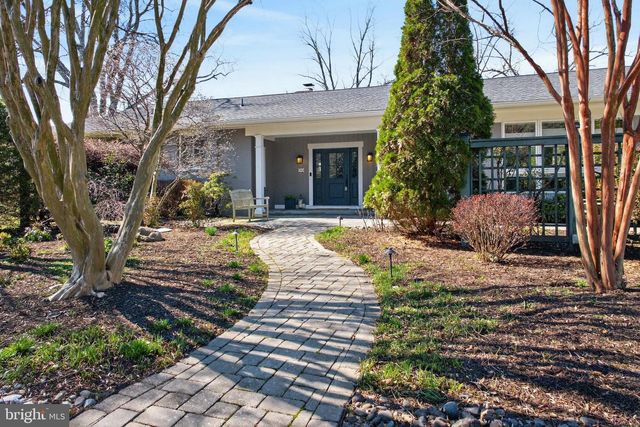 10 CARVEL RD, Annapolis, MD 21409