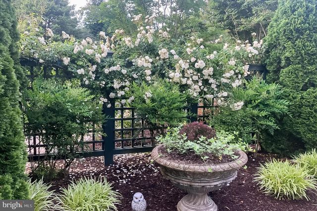 10 CARVEL RD, Annapolis, MD 21409