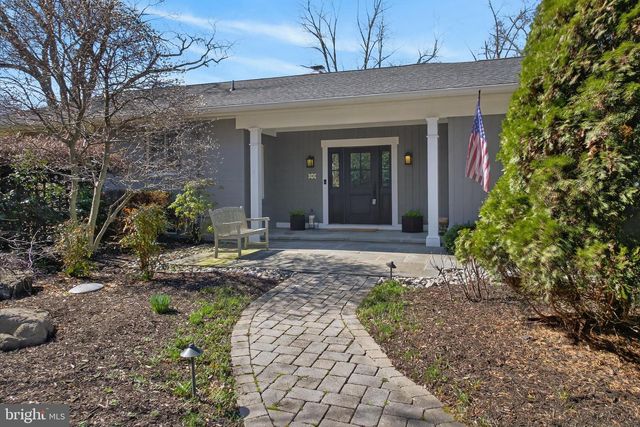 10 CARVEL RD, Annapolis, MD 21409