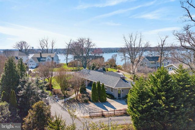 10 CARVEL RD, Annapolis, MD 21409