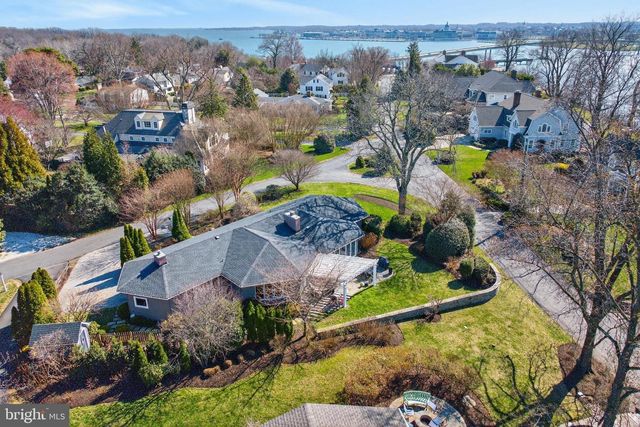 10 CARVEL RD, Annapolis, MD 21409