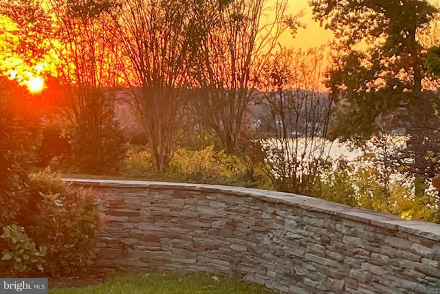 10 CARVEL RD, Annapolis, MD 21409