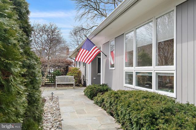 10 CARVEL RD, Annapolis, MD 21409