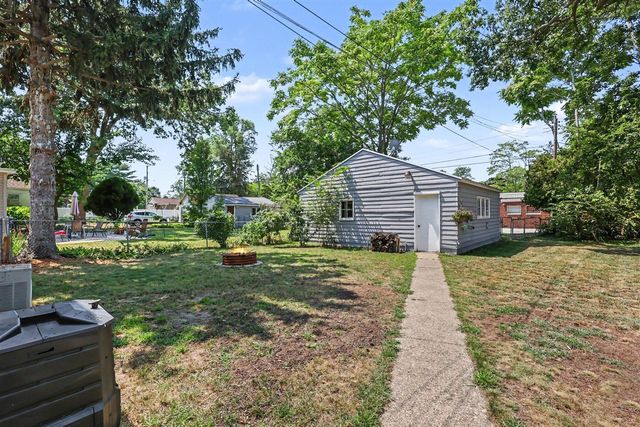 2067 Addison Street, Muskegon, MI 49441